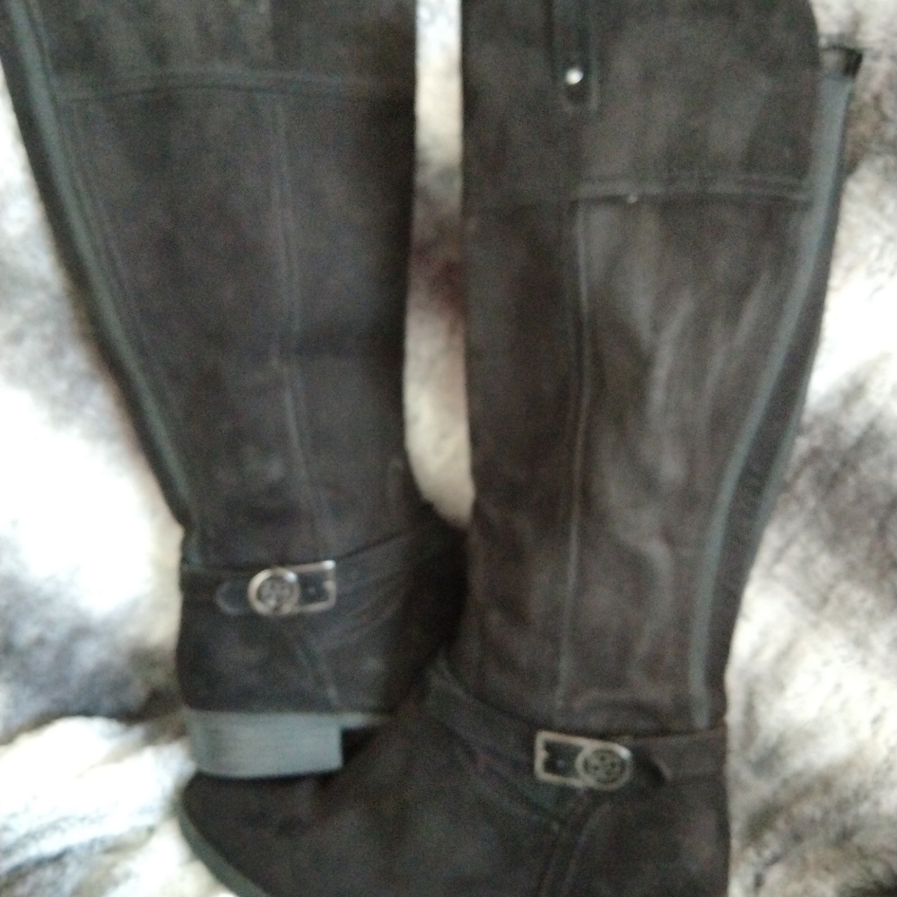 Liz Claiborne Black knee high boots